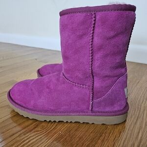 UGG KIDS CLASSIC II BOOT FUSCHIA SUEDE SHEARLING BOOTS #s/n 1017703K Sz 5